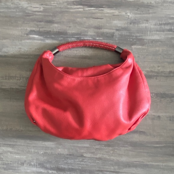 Practically new Kenneth Cole hobo/shoulder purse - Picture 1 of 7